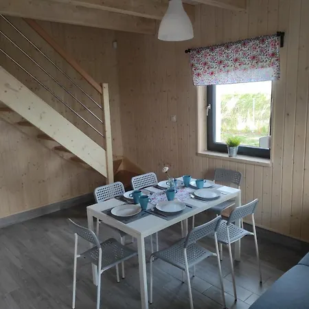 Lodge Vela *